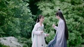 为簪花吃大瓜,一场穿越时空的美食盛宴