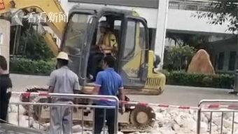 送外卖小哥吃瓜,共享瓜果盛宴