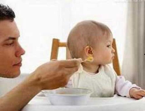 宝宝吃瓜模板搞笑,瓜皮飞满天，笑料百出！