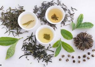 颜爵喝茶吃瓜,悠然自得的生活艺术