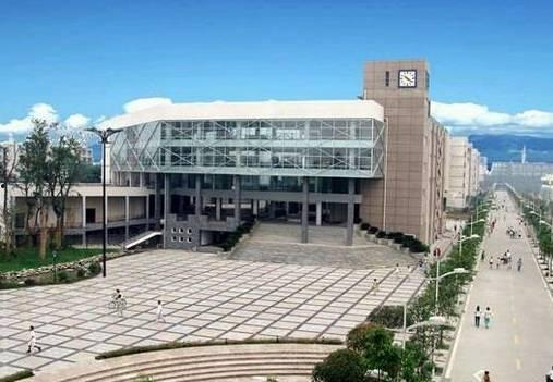 四川交通技术学院吃瓜