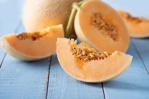 吃哈密瓜的学问,解锁夏日清凉的甜蜜学问