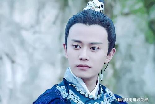 任嘉伦现场吃瓜,意外成为娱乐圈焦点！