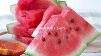 吃瓜愿意胖吗,吃瓜也能变胖？揭秘瓜果热量与体重管理之谜