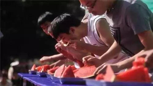 激情吃瓜群众,揭秘娱乐圈幕后风云