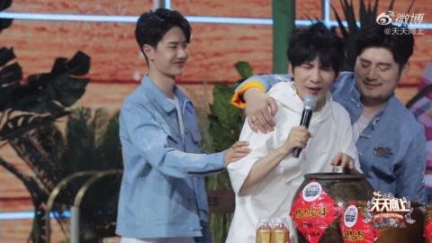 天天向上吃瓜,揭秘娱乐圈吃瓜背后的真相