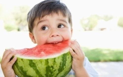 啃着吃瓜文案短句子