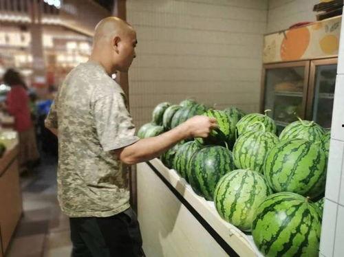 流调排查吃瓜现场